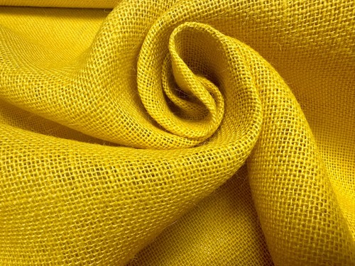 Chemin table jaune sac - table,